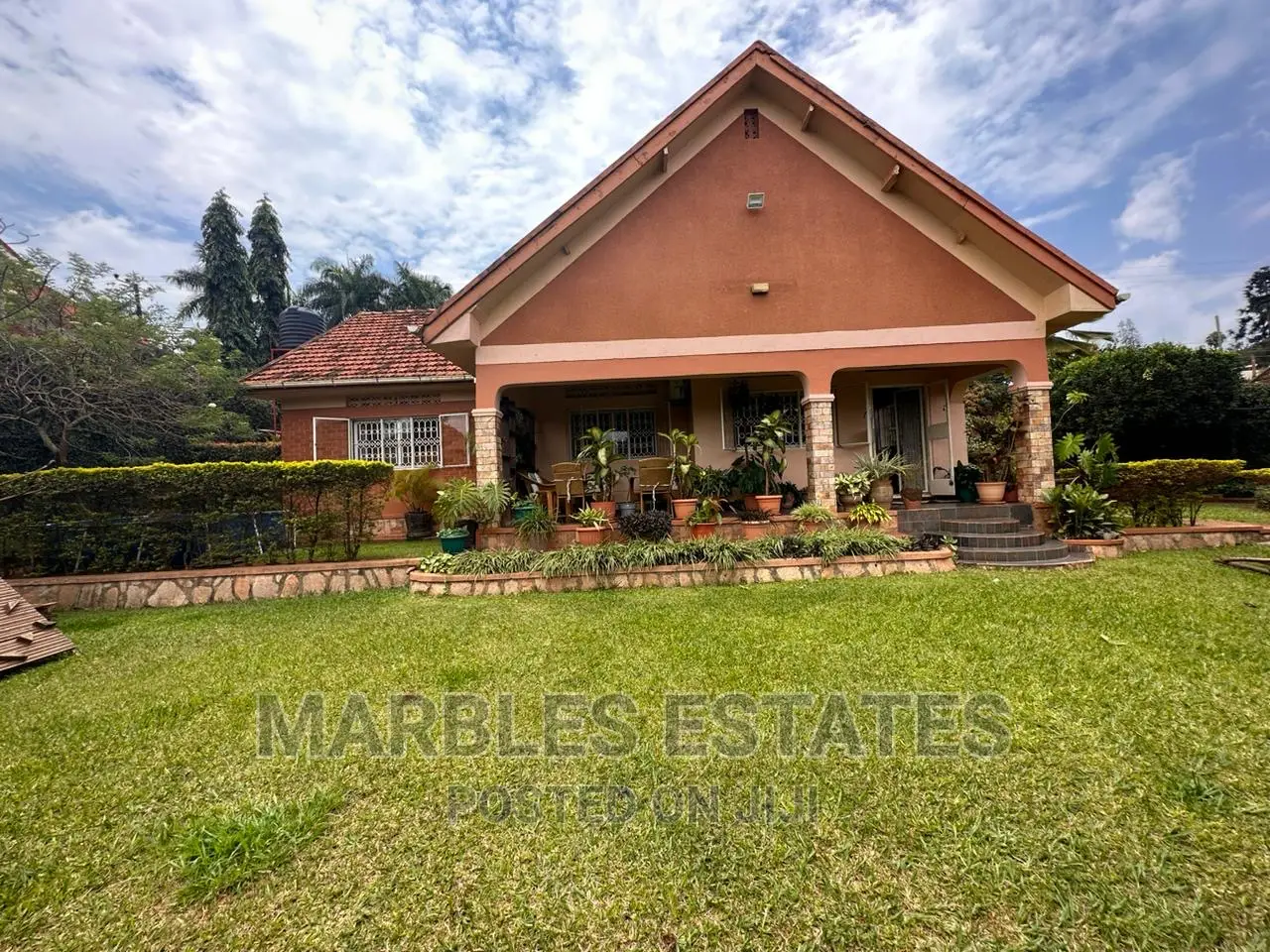 4bdrm Bungalow in Naguru, Central Division for rent in Central Division