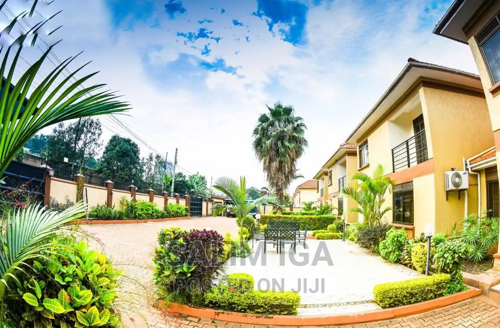 4bdrm Townhouse / Terrace in Kololo Property, Central Division in Central Division