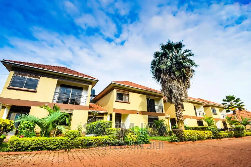 4bdrm Townhouse / Terrace in Kololo Property, Central Division in Central Division
