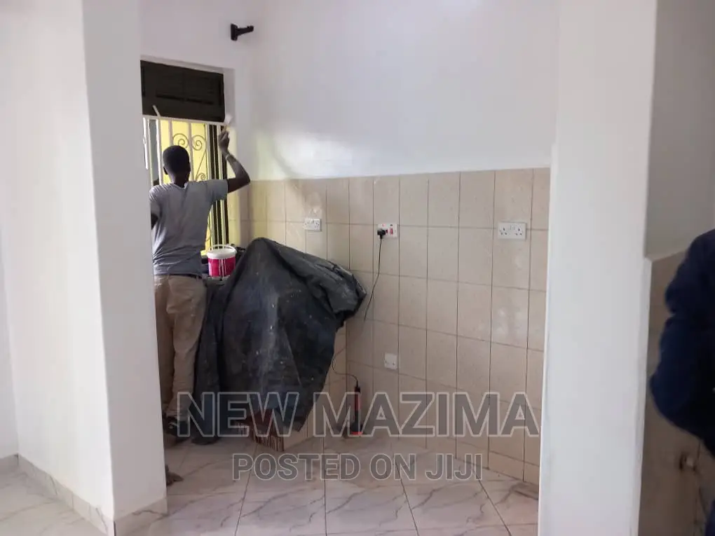 7bdrm Block of Flats in Munyonyo Heights, Central Division for sale in Central Division