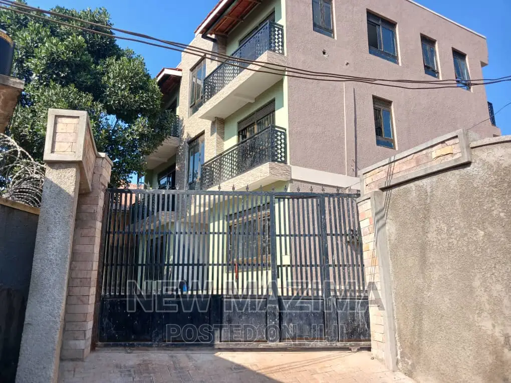 7bdrm Block of Flats in Munyonyo Heights, Central Division for sale in Central Division
