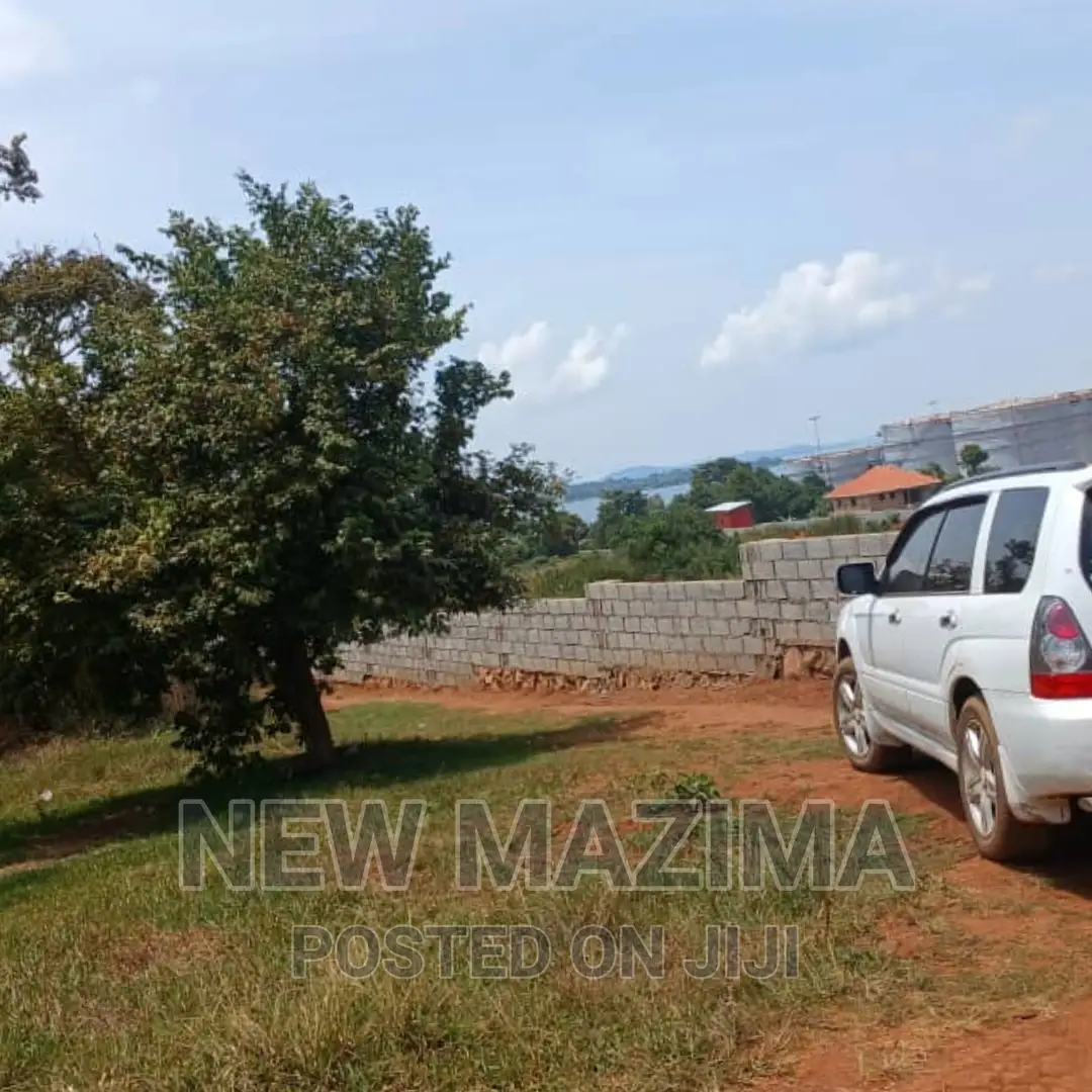 34 Decimals on Quicksale Inheart of Kawuku Ntebe Rd Lakeview in Central Division