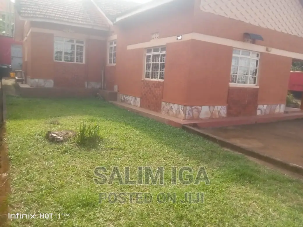 4bdrm Bungalow in Kololo Property, Central Division for sale in Central Division