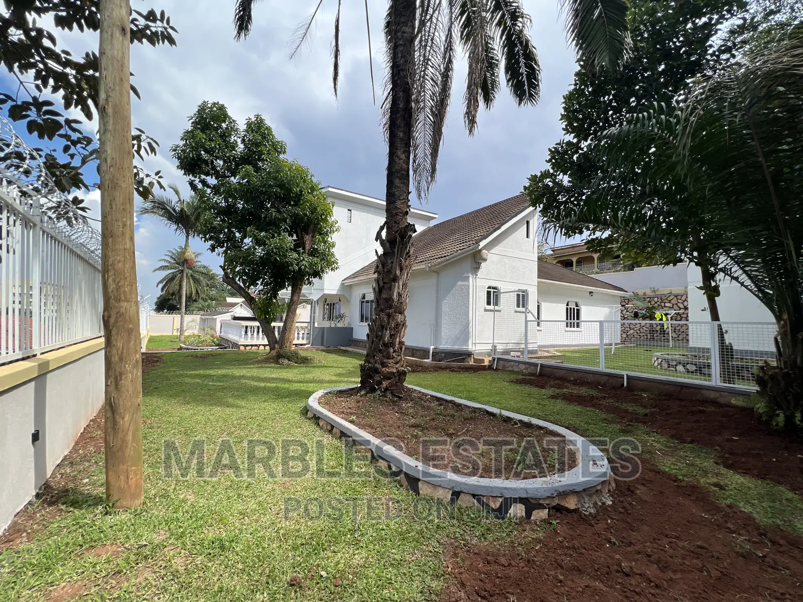 4bdrm Bungalow in Naguru, Central Division for rent in Central Division