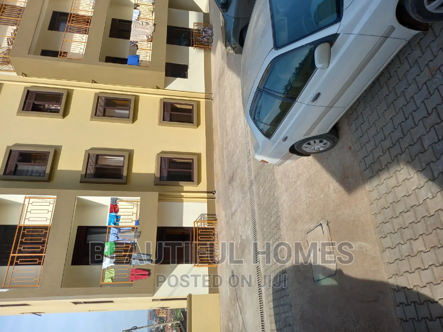 Furnished 3bdrm Condo in Kisaasi, Nakawa for sale in Nakawa