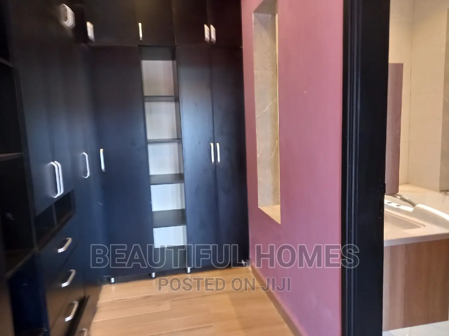 Furnished 6bdrm Mansion in Kiwatule Recreation, Nakawa for sale in Nakawa