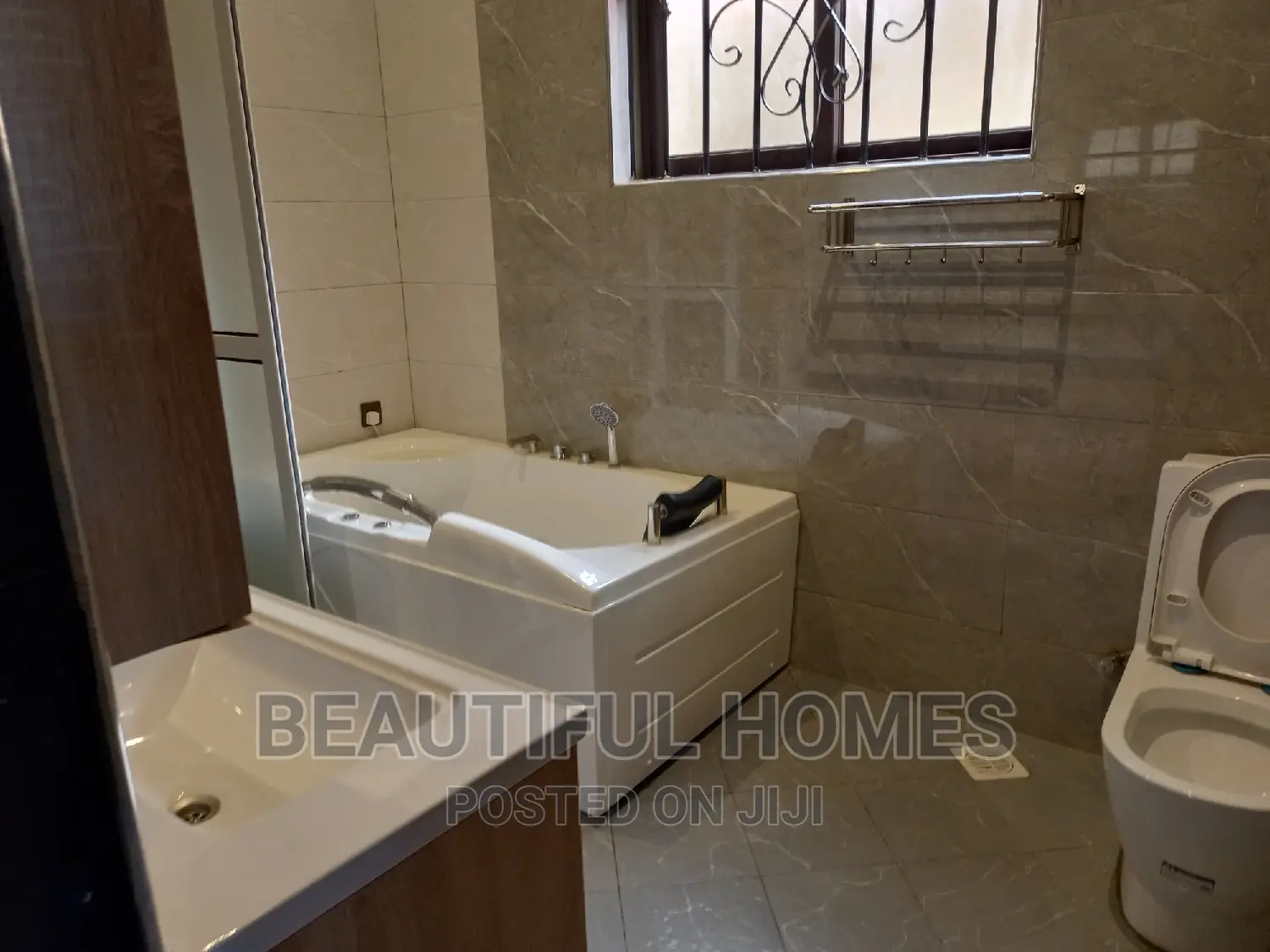 Furnished 6bdrm Mansion in Kiwatule Recreation, Nakawa for sale in Nakawa