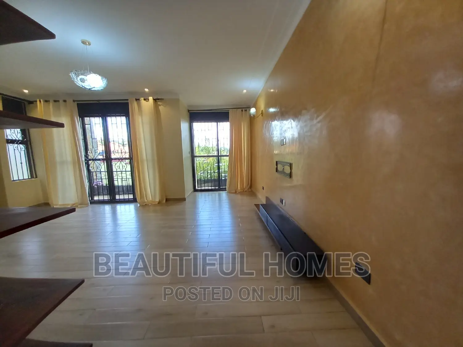 Furnished 6bdrm Duplex in Kiwatule Corporate, Nakawa for sale in Nakawa