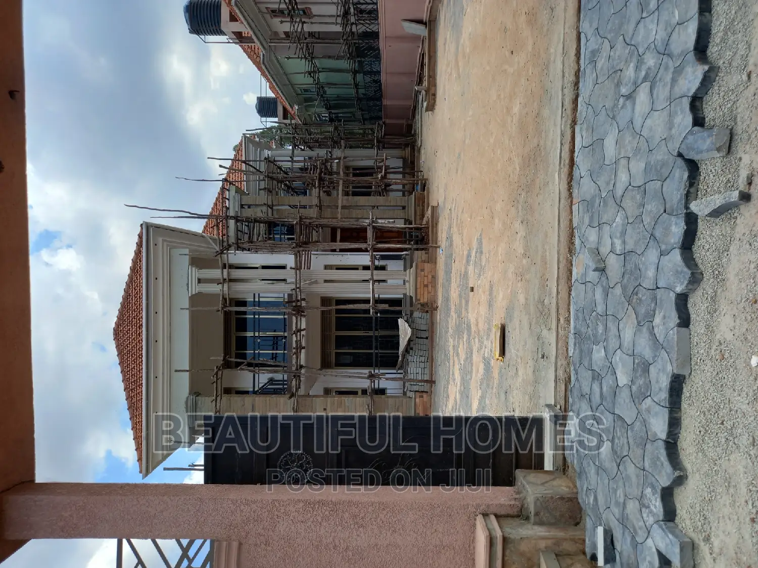 Furnished 6bdrm Duplex in Kyanja Gated Estate, Nakawa for sale in Nakawa
