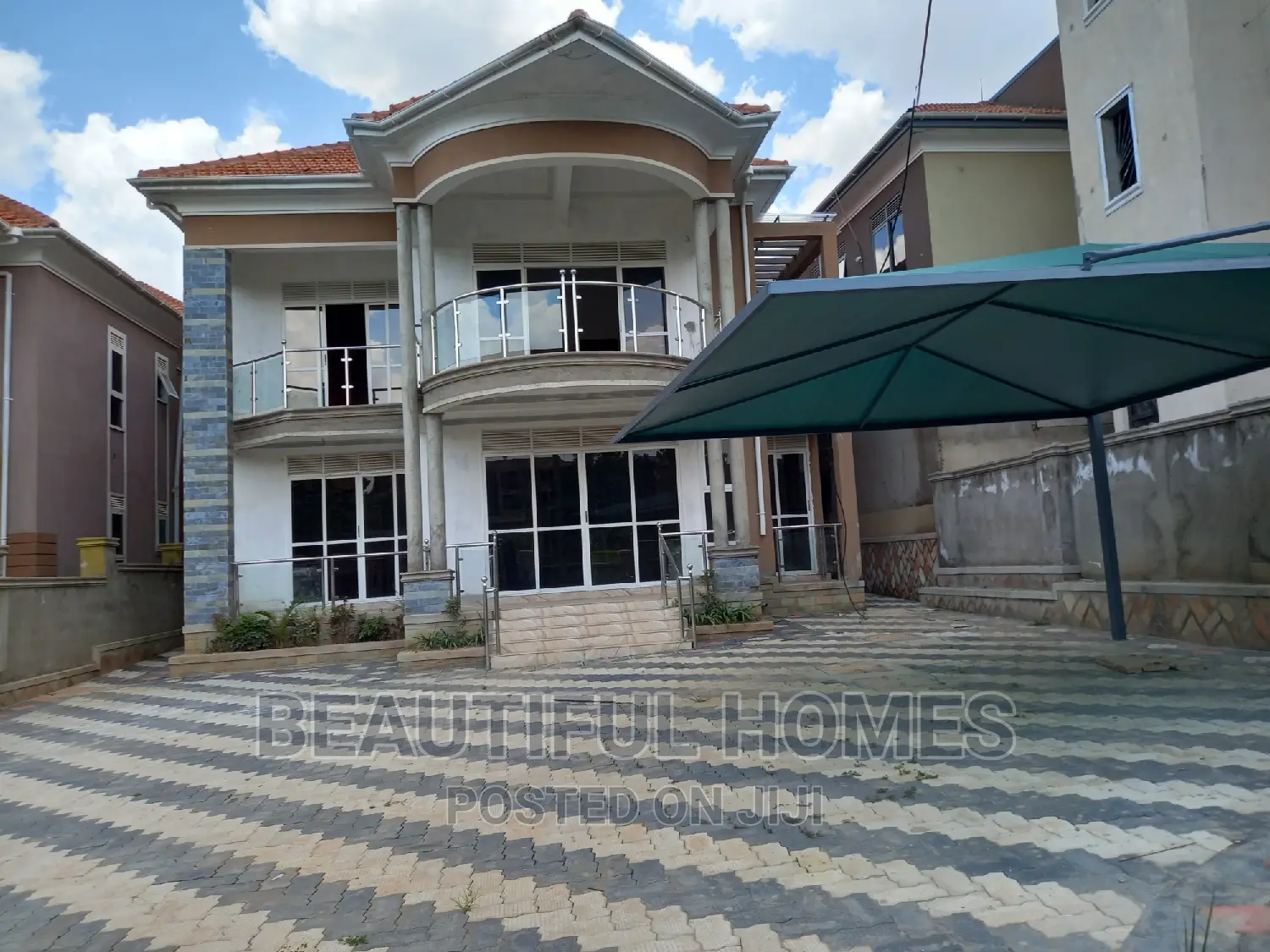 Furnished 5bdrm House in Kyanja, Nakawa for sale in Nakawa