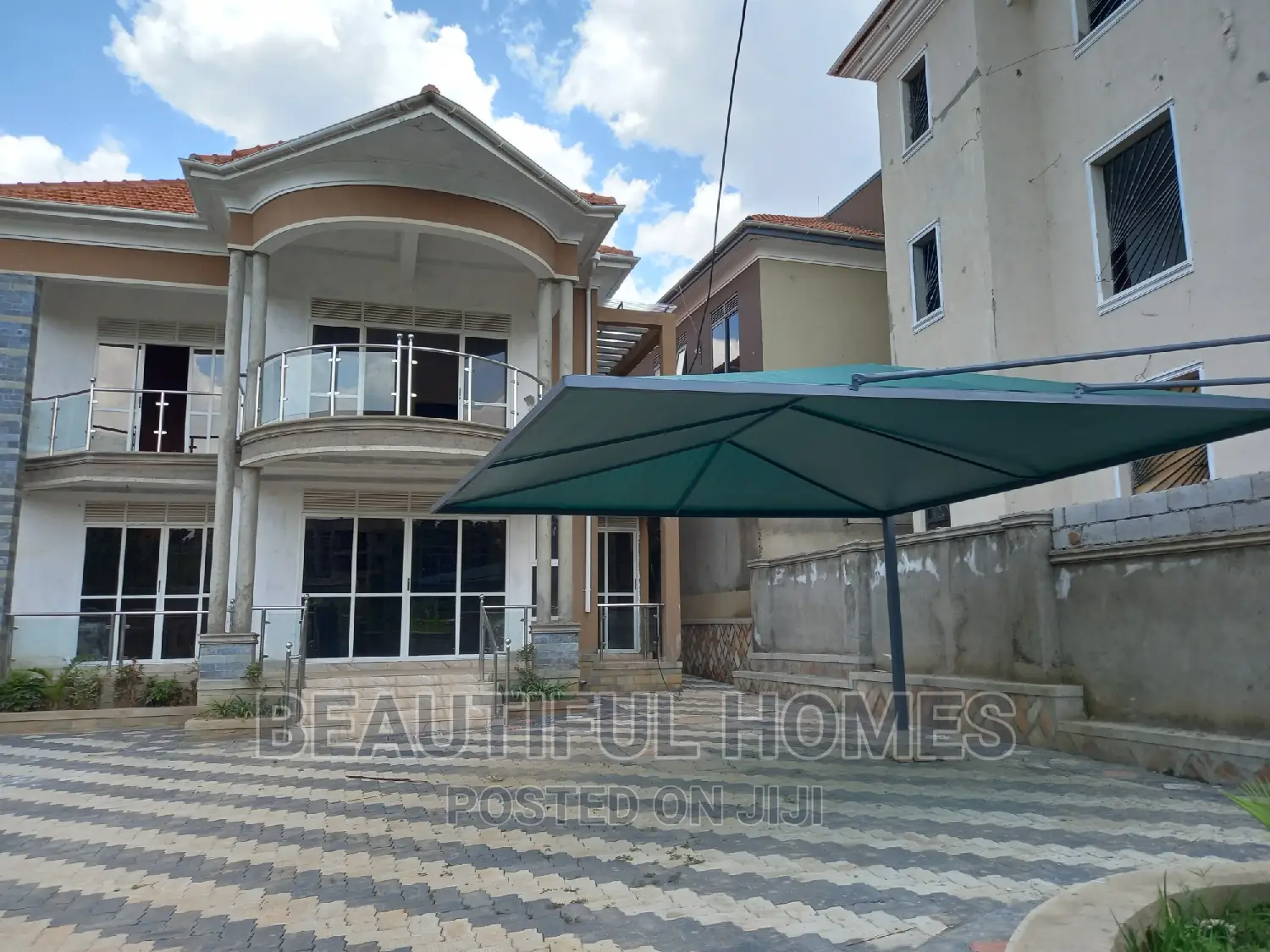 Furnished 5bdrm Mansion in Kyanja Corporate, Nakawa for sale in Nakawa