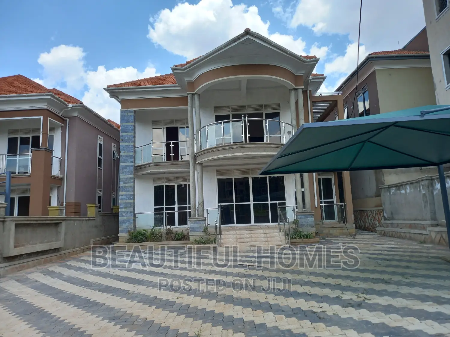 Furnished 5bdrm Mansion in Kyanja Corporate, Nakawa for sale in Nakawa