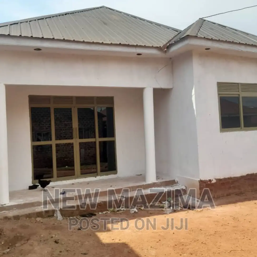 2bdrm House in Salaama Munyonyo, Central Division for sale in Central Division