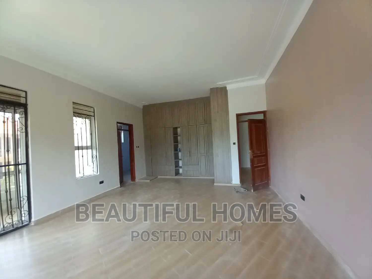 Furnished 6bdrm Duplex in Kyanja  Corporate, Nakawa for sale in Nakawa