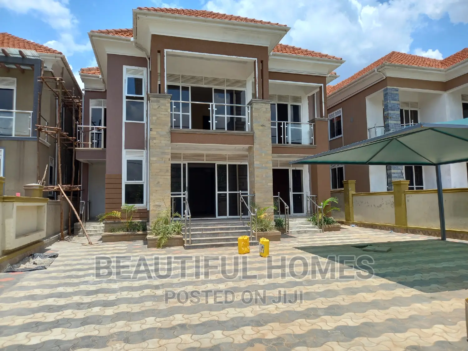 Furnished 6bdrm Duplex in Kyanja  Corporate, Nakawa for sale in Nakawa