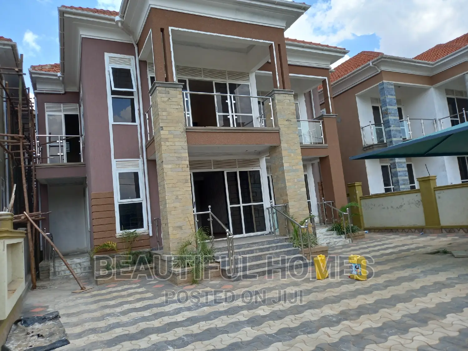 Furnished 6bdrm Duplex in Kyanja Tarmack, Nakawa for sale in Nakawa