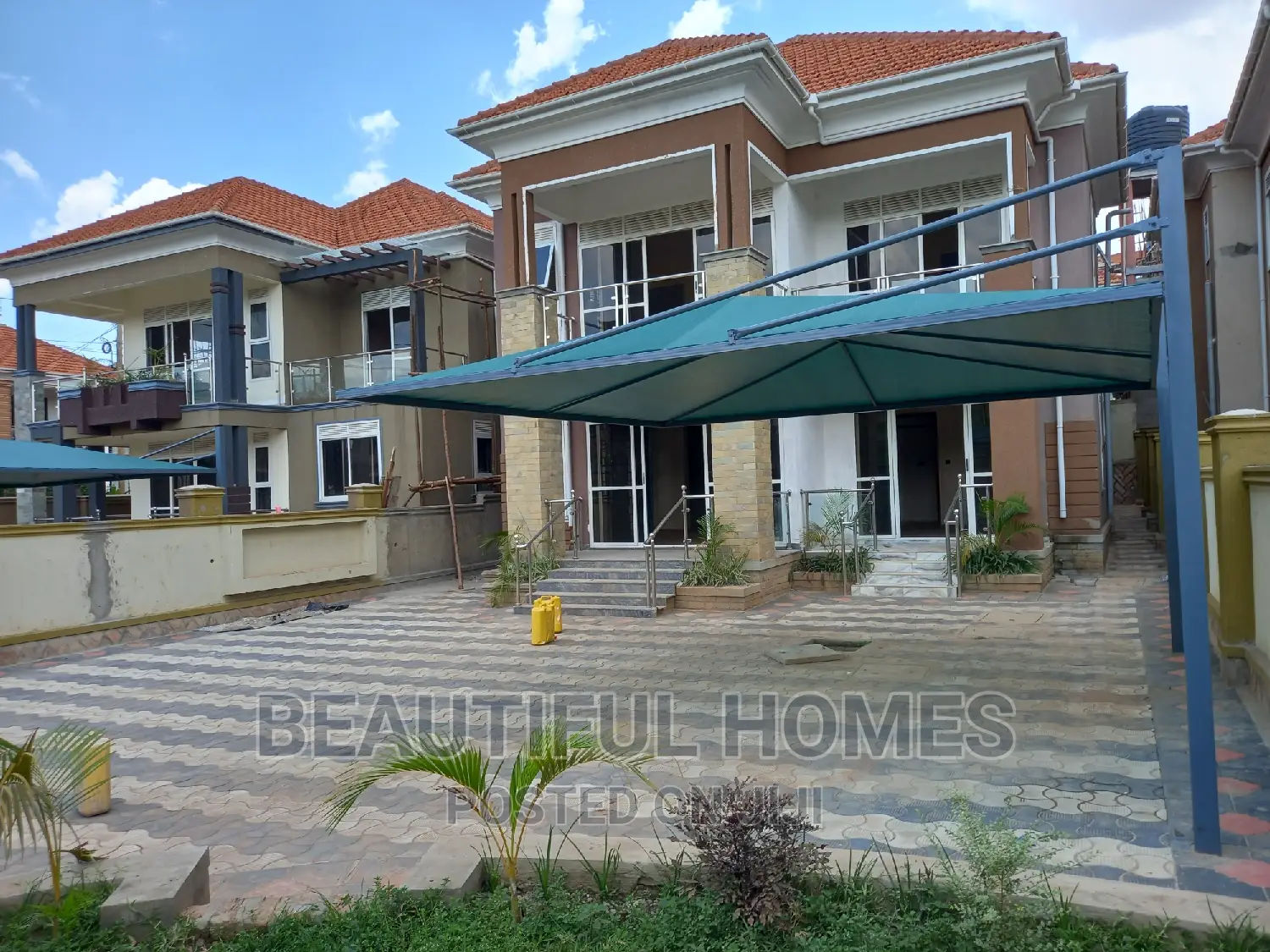 Furnished 6bdrm Duplex in Kyanja Tarmack, Nakawa for sale in Nakawa