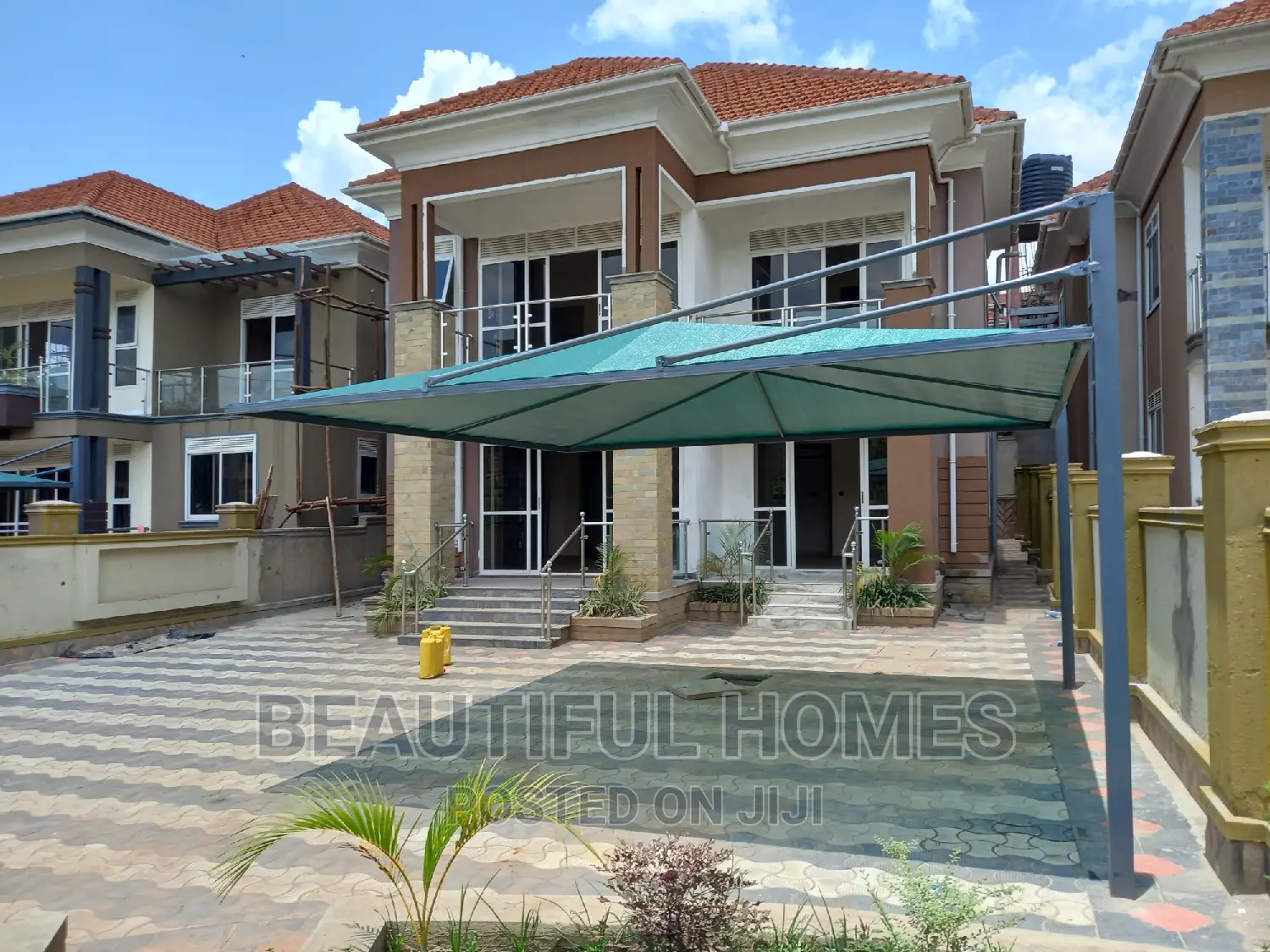 Furnished 6bdrm Maisonette in Kyanja Gated Estate, Nakawa for sale in Nakawa