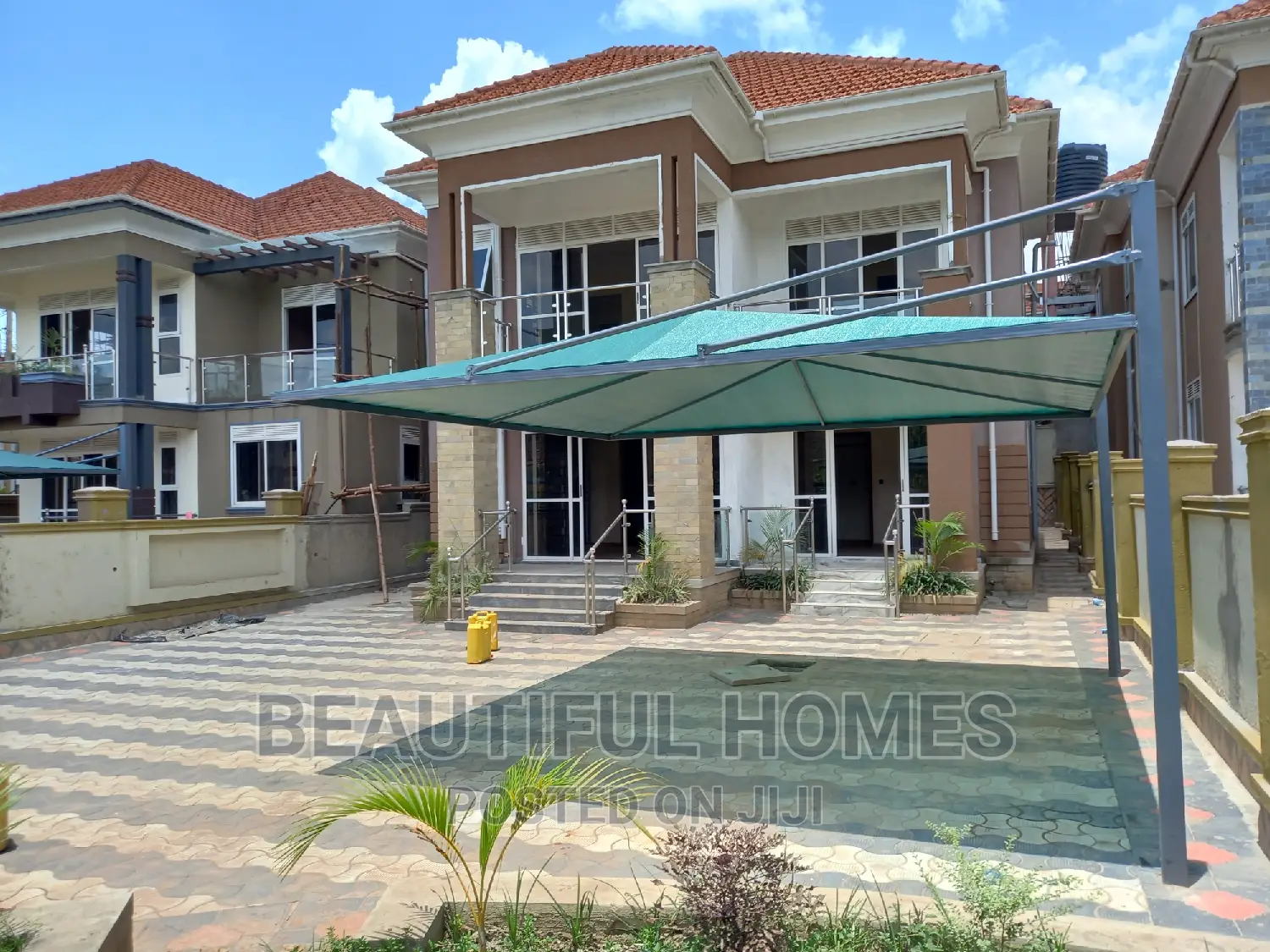 Furnished 6bdrm Maisonette in Kyanja Gated Estate, Nakawa for sale in Nakawa