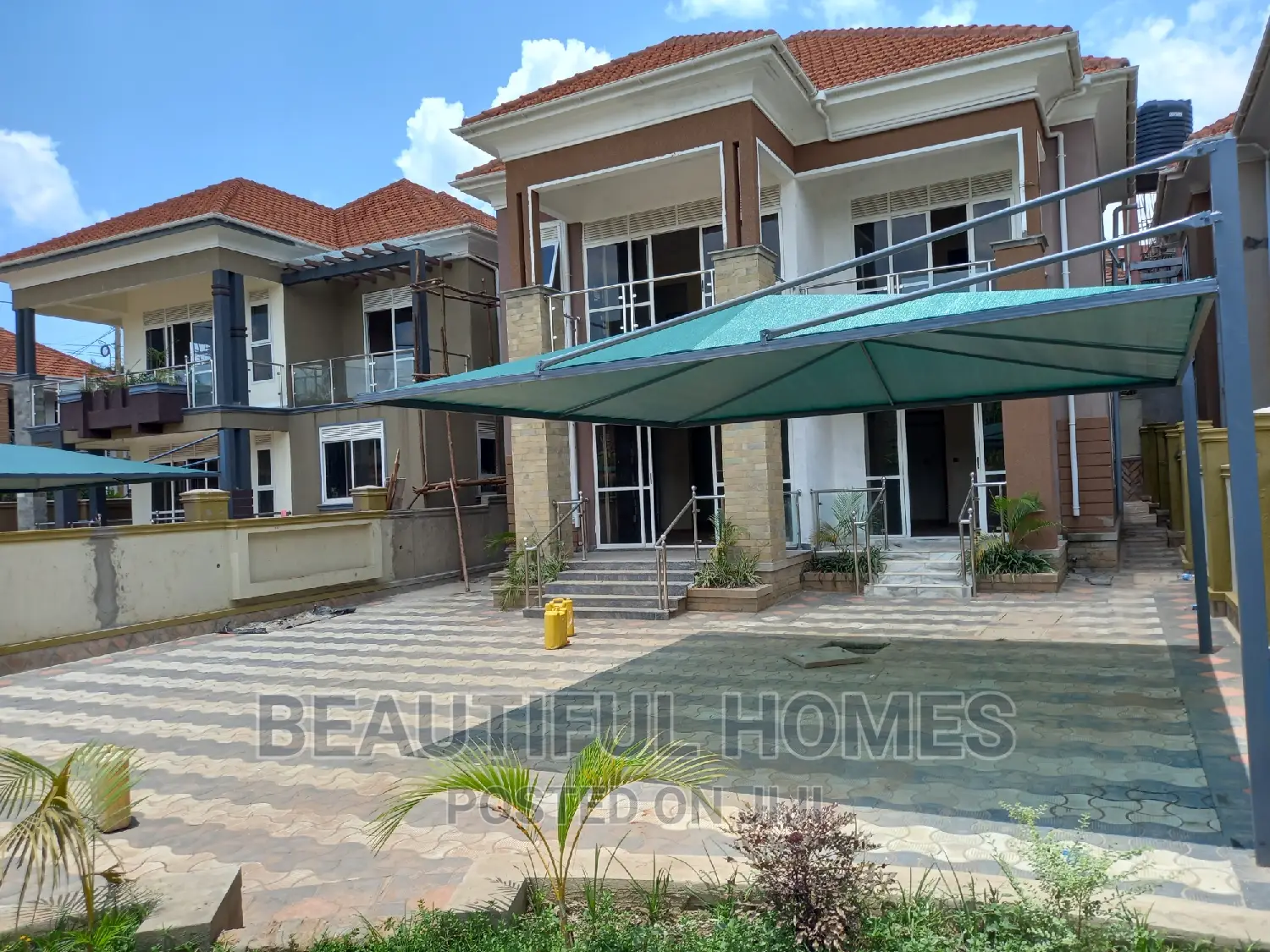 Furnished 6bdrm Maisonette in Kyanja Gated Estate, Nakawa for sale in Nakawa