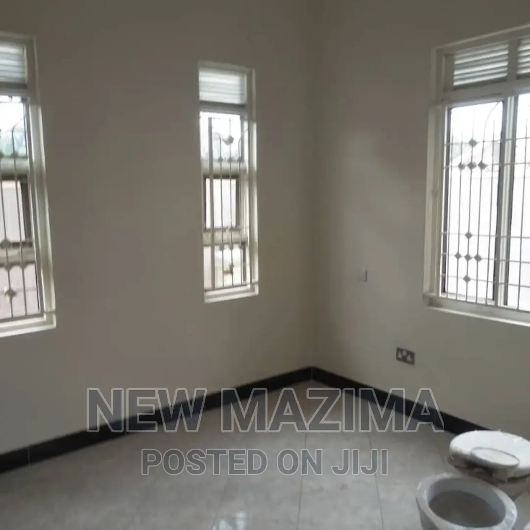 Mini Flat in Kitende Ntebe Rd, Central Division for sale in Central Division