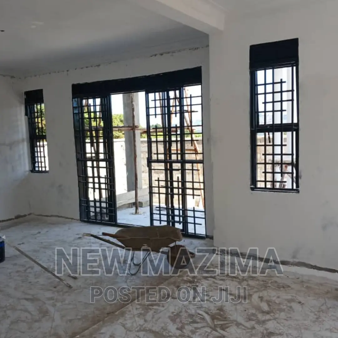 Mini Flat in Kitende Ntebe Rd, Central Division for sale in Central Division