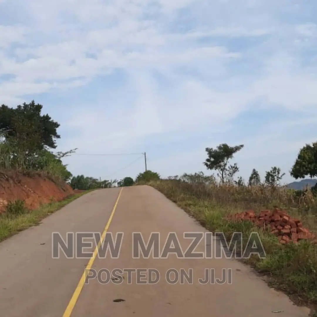 Veryhot 2acres Measurig Direct From Tarmac of Mpigi Mpabire in Central Division