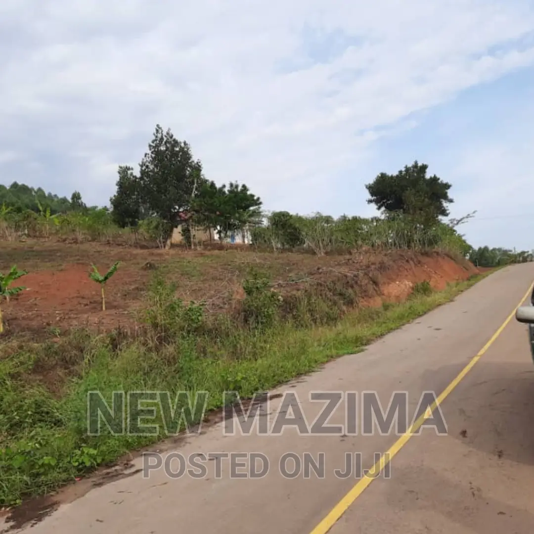 Veryhot 2acres Measurig Direct From Tarmac of Mpigi Mpabire in Central Division