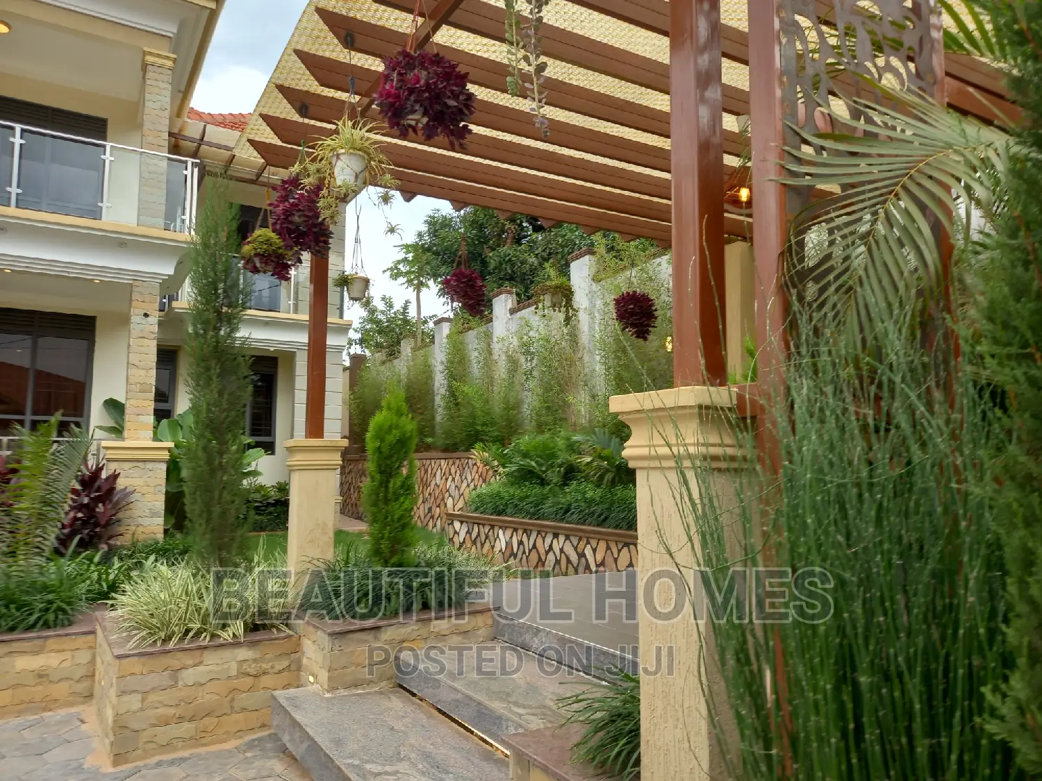 Furnished 6bdrm Mansion in Kyanja Hillview, Nakawa for sale in Nakawa
