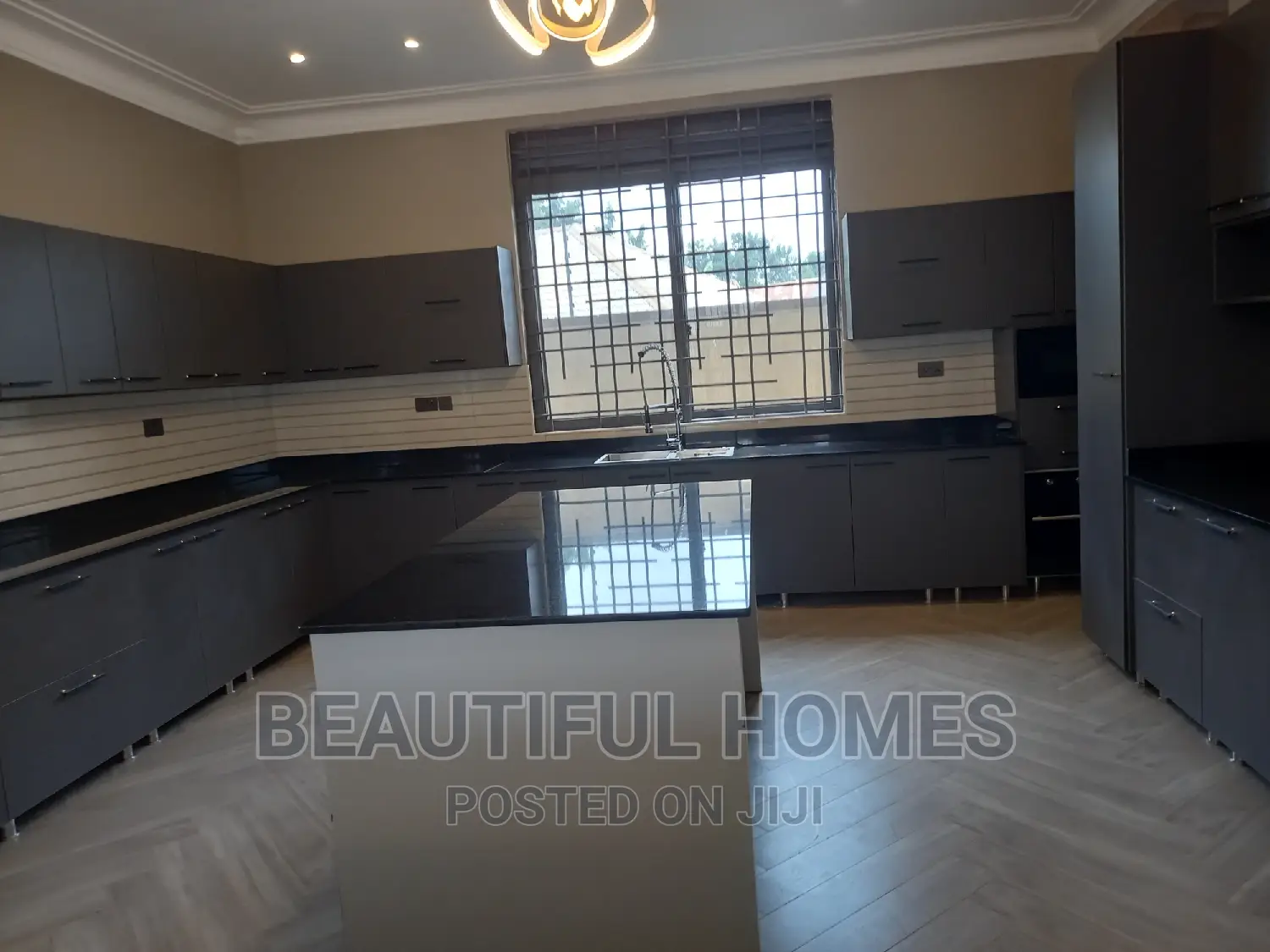 Furnished 6bdrm Mansion in Kyanja Hillview, Nakawa for sale in Nakawa