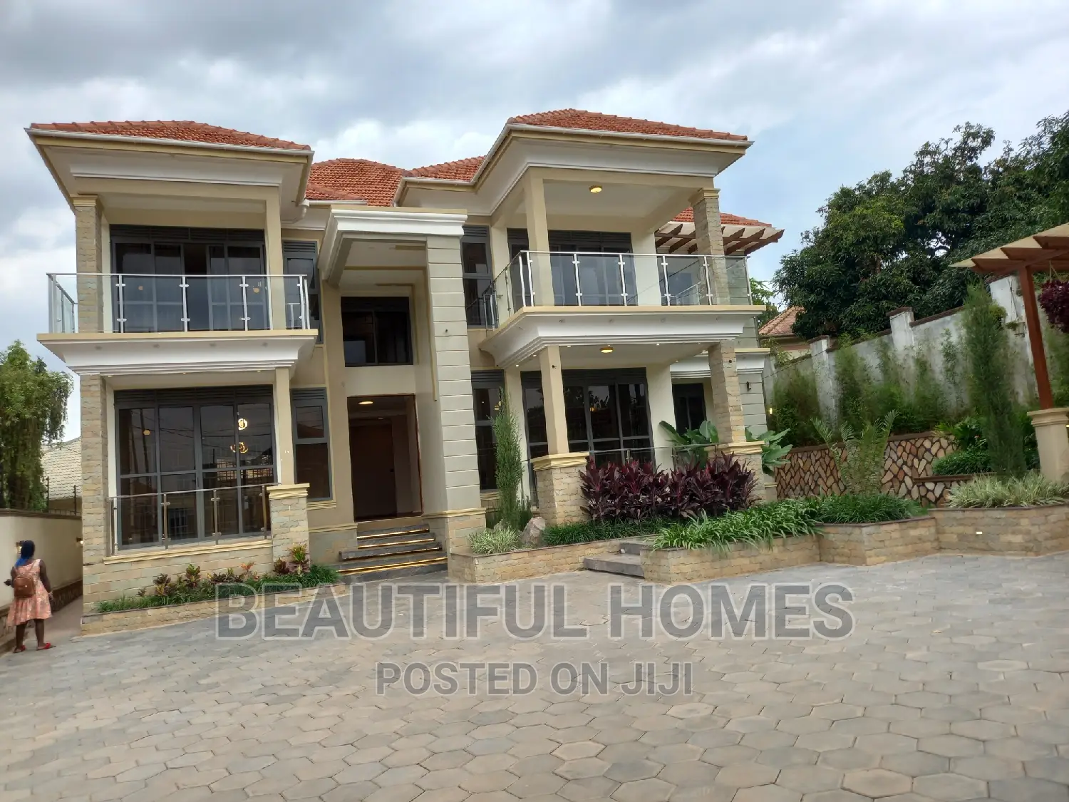 Furnished 6bdrm Mansion in Kyanja, Nakawa for sale in Nakawa