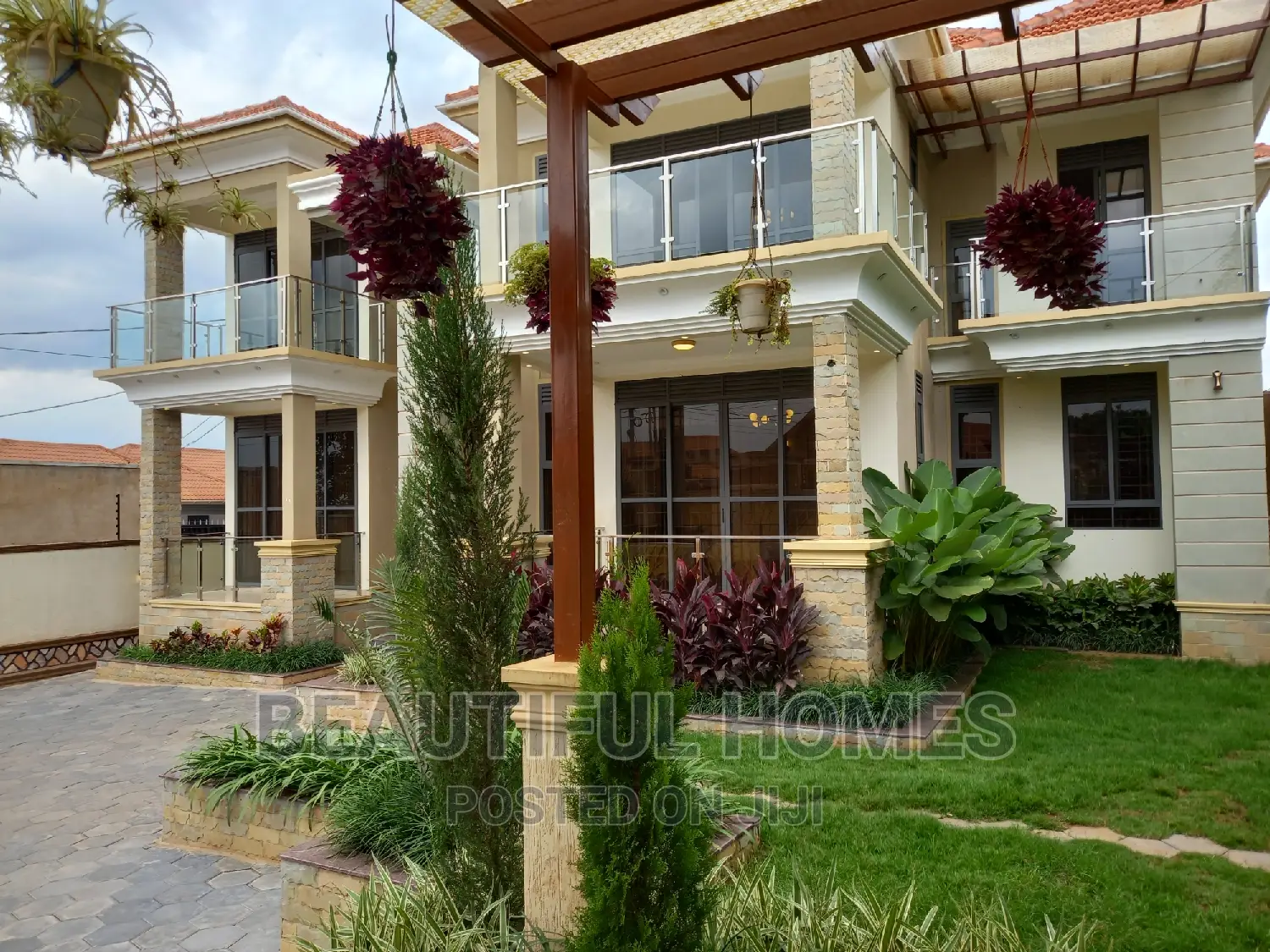 Furnished 6bdrm Mansion in Kyanja, Nakawa for sale in Nakawa