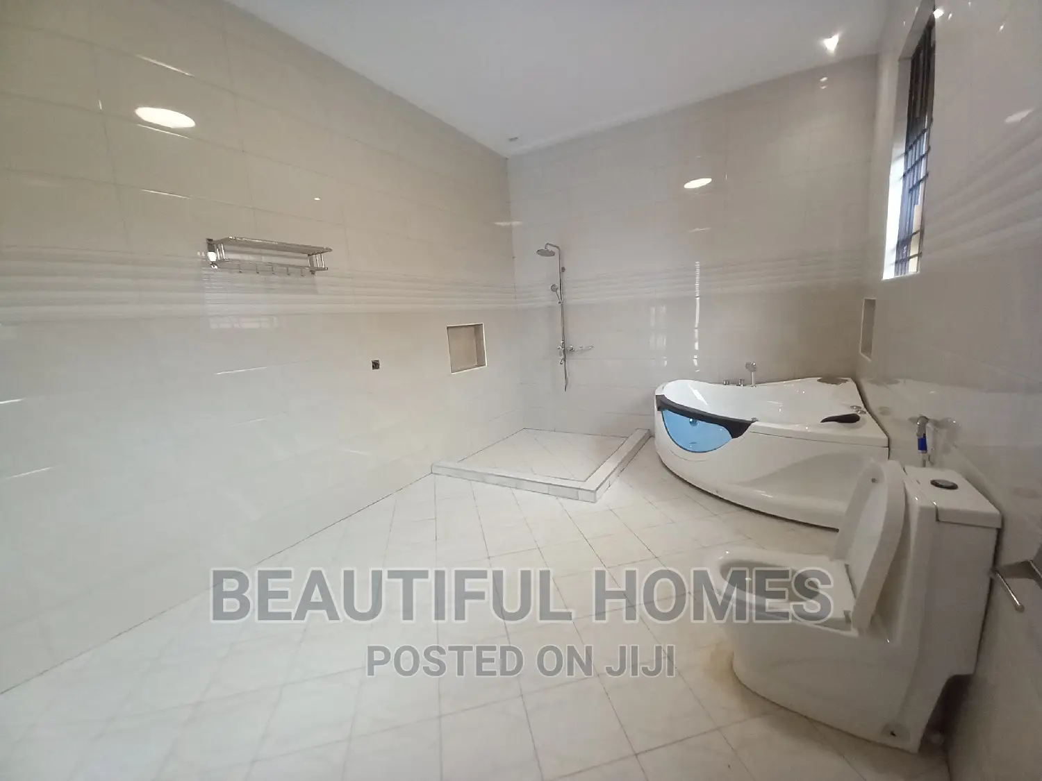 Furnished 6bdrm Mansion in Kyanja, Nakawa for sale in Nakawa