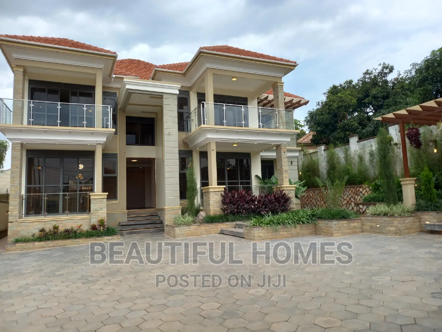 Furnished 6bdrm Mansion in Kyanja, Nakawa for sale in Nakawa