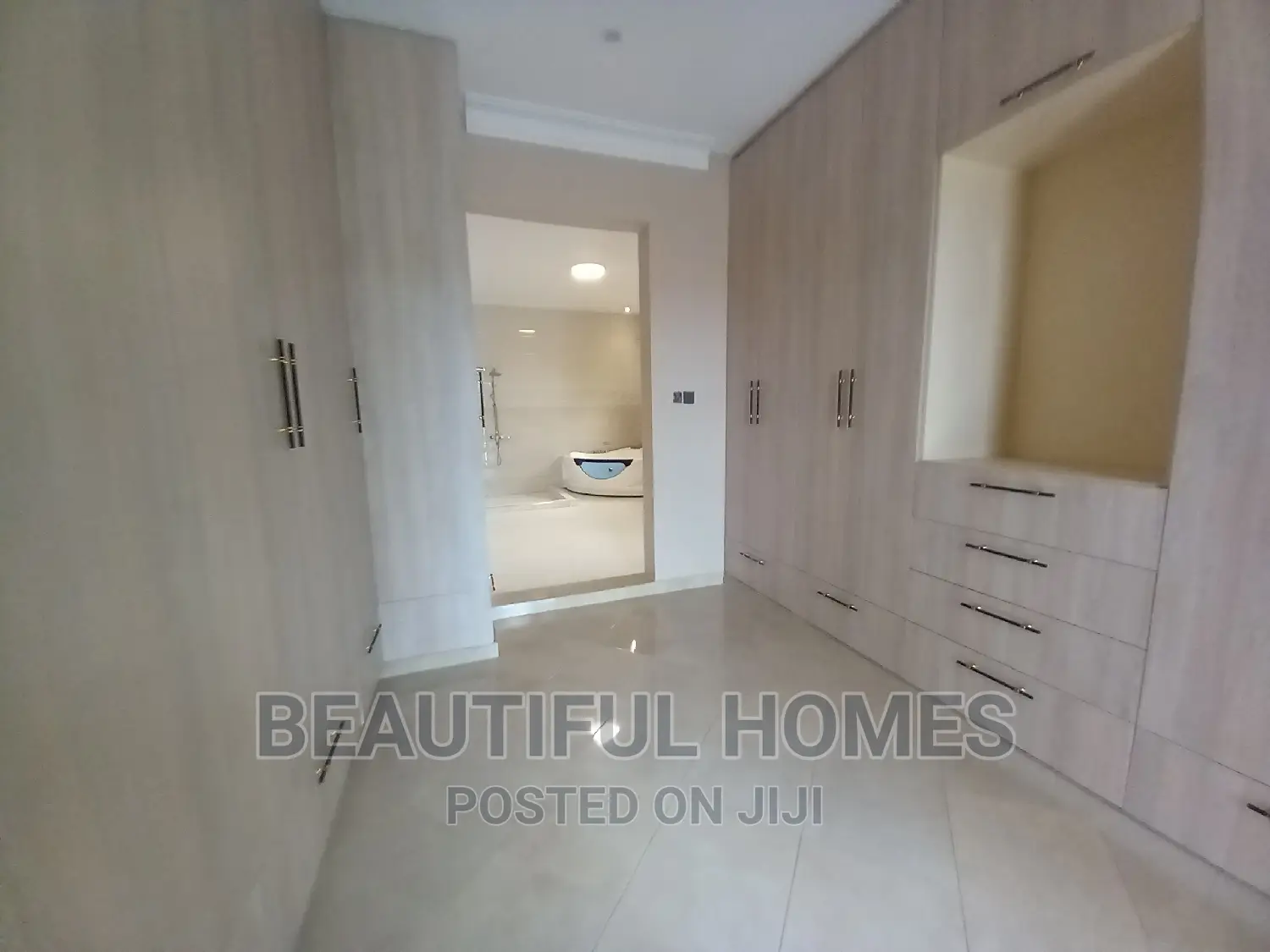 Furnished 6bdrm Mansion in Kyanja, Nakawa for sale in Nakawa