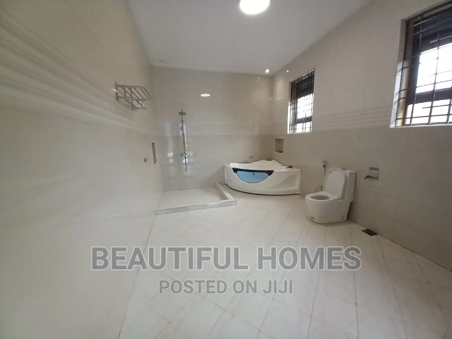 Furnished 6bdrm Duplex in Kyanja, Nakawa for sale in Nakawa