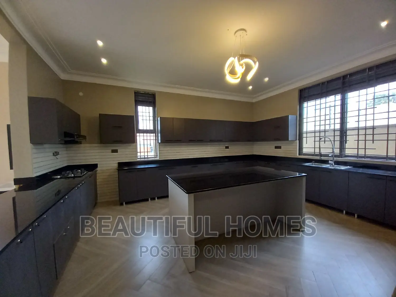 Furnished 6bdrm Duplex in Kyanja, Nakawa for sale in Nakawa
