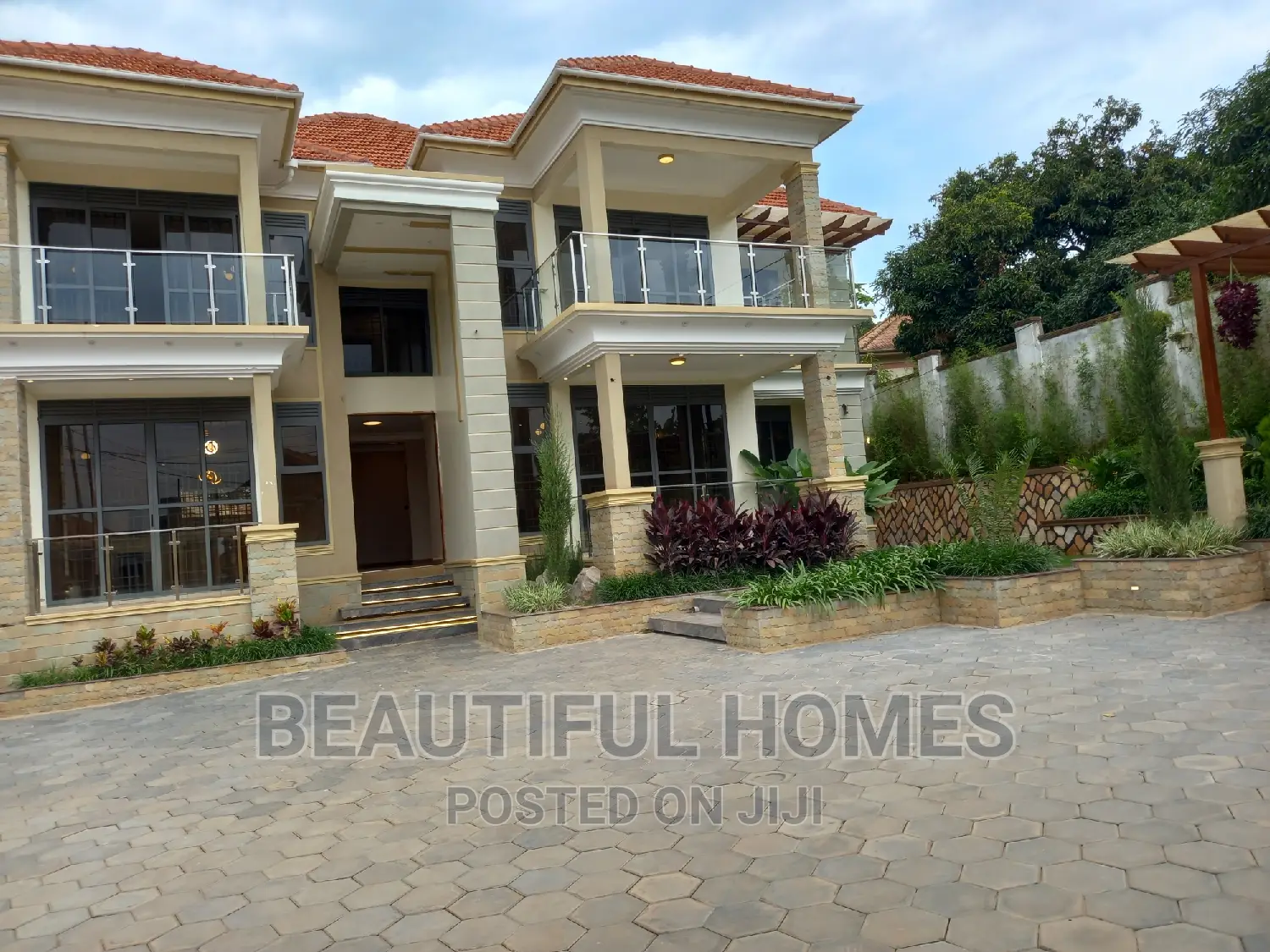 Furnished 6bdrm Mansion in Kyanja Hill View, Nakawa for sale in Nakawa