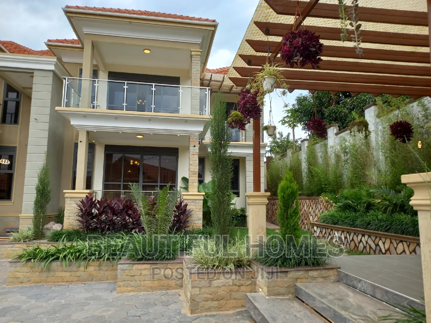 Furnished 6bdrm House in Kyanja Luxury, Nakawa for sale in Nakawa