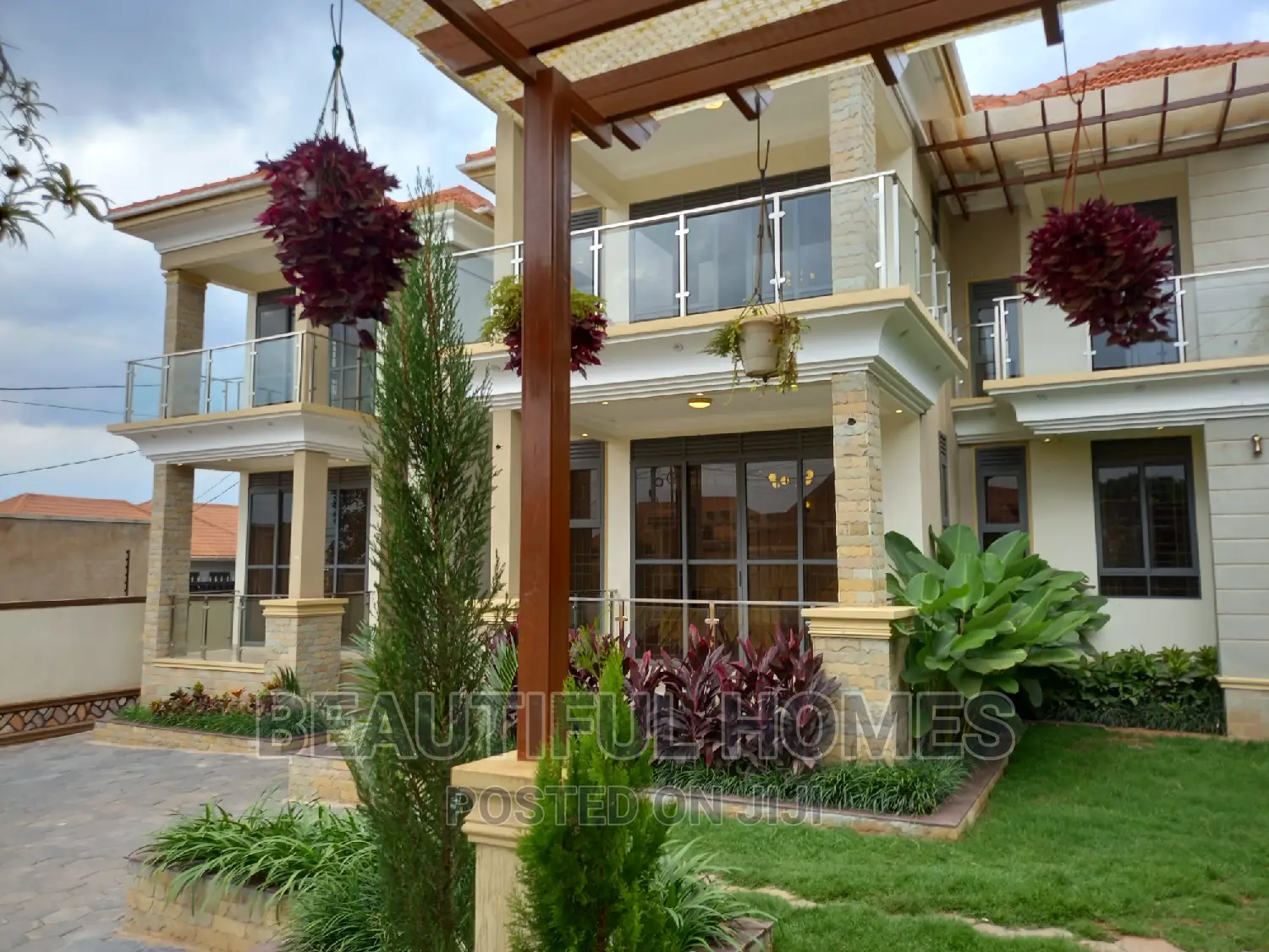 Furnished 6bdrm House in Kyanja, Nakawa for sale in Nakawa