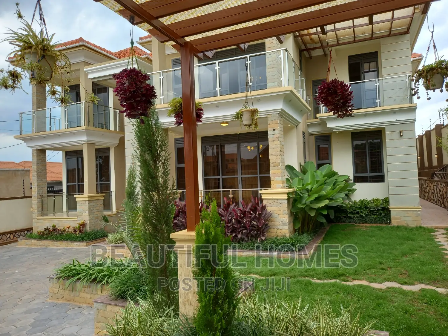 Furnished 6bdrm House in Kyanja, Nakawa for sale in Nakawa