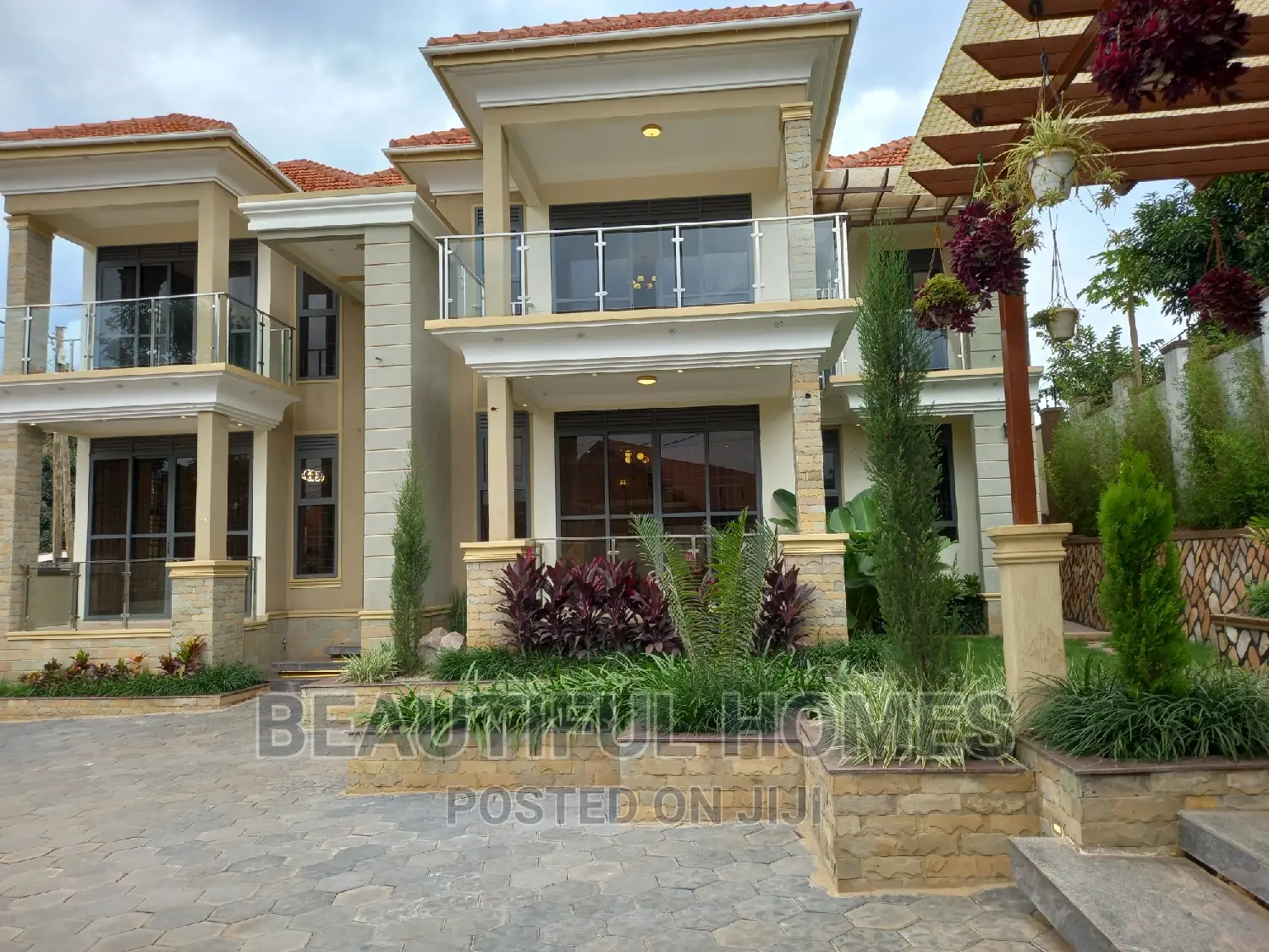 Furnished 6bdrm House in Kyanja, Nakawa for sale in Nakawa