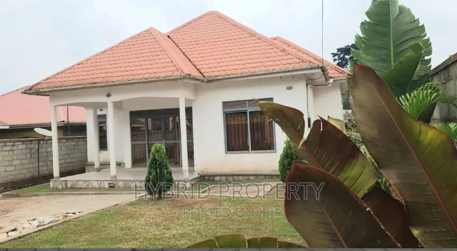 3bdrm House in Kitende~Mazzi Along, Ssisa for sale in Ssisa