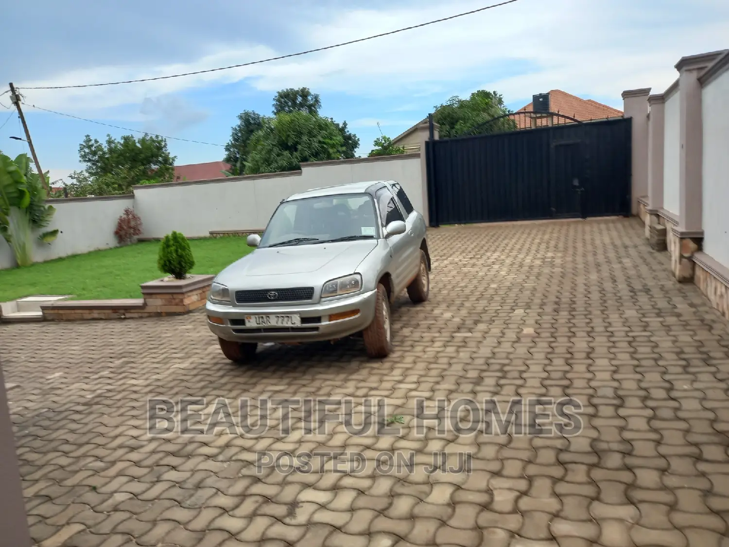 Furnished 4bdrm Bungalow in Kira for sale in Kira