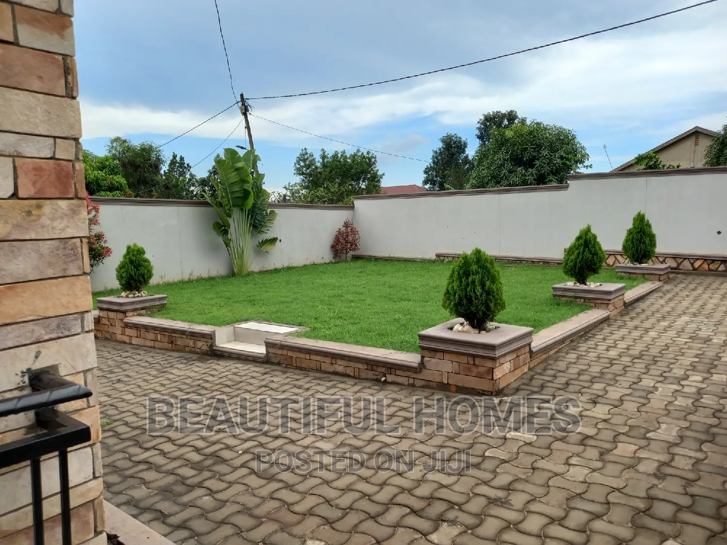 Furnished 4bdrm House in Kira for sale in Kira