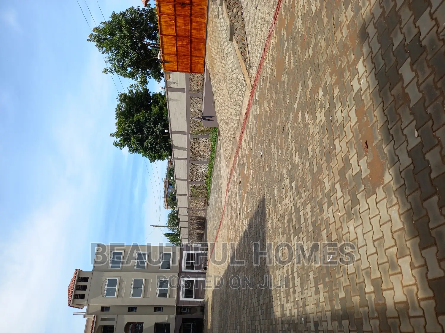 Furnished 2bdrm Condo in Naalya Estate, Central Division for sale in Central Division