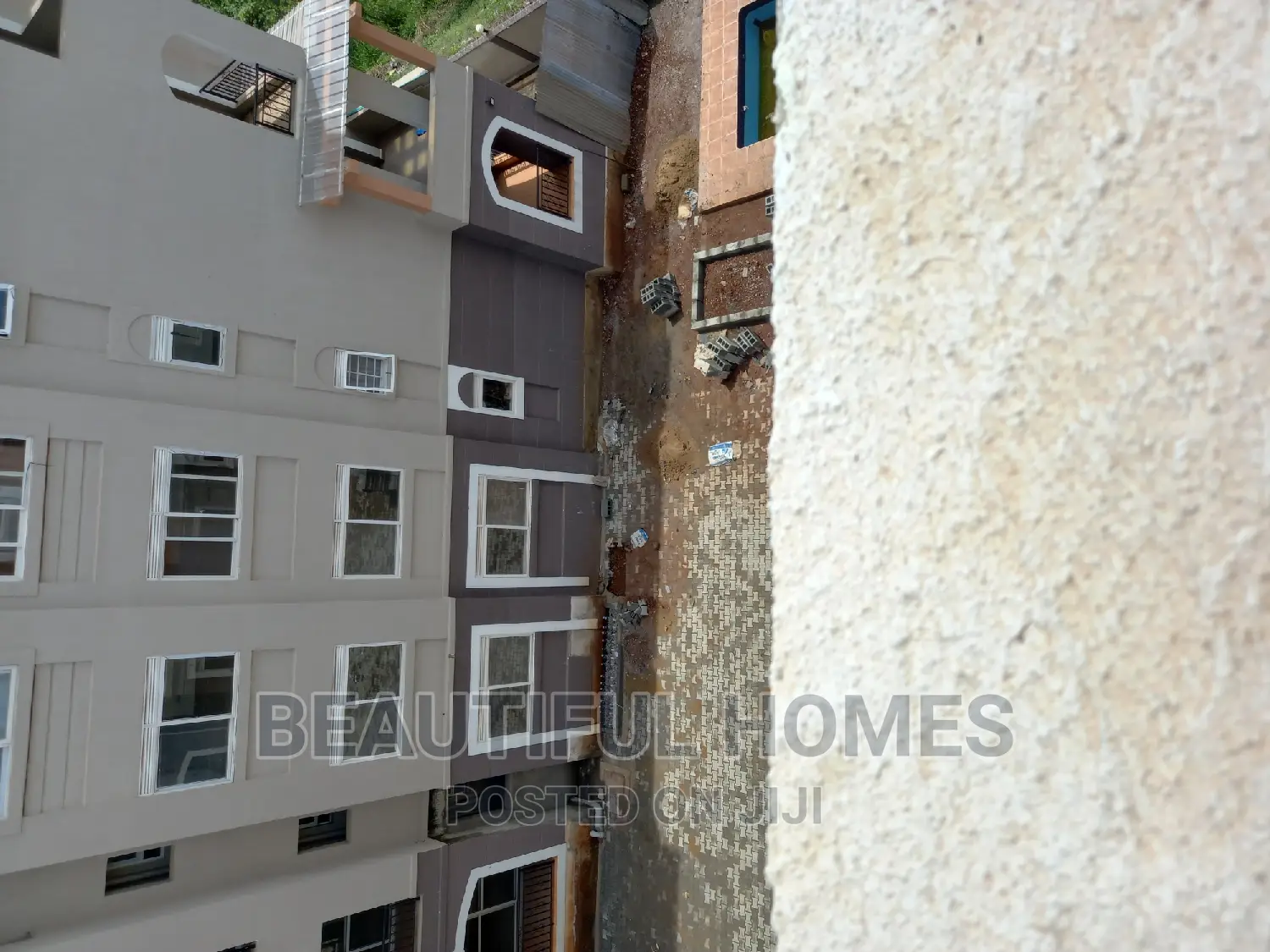 Furnished 2bdrm Condo in Naalya Estate, Central Division for sale in Central Division