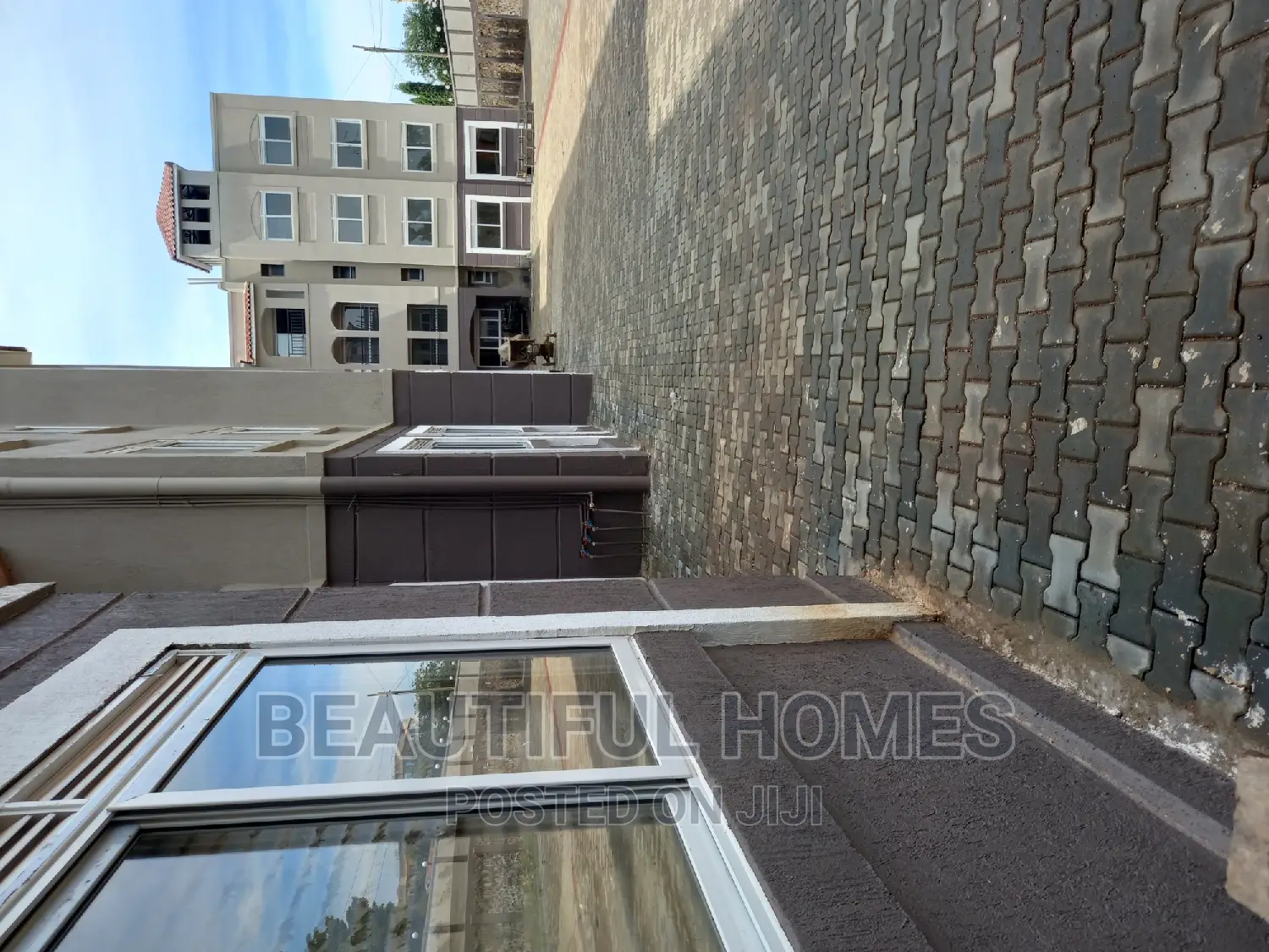 Furnished 2bdrm Condo in Naalya Estate, Central Division for sale in Central Division