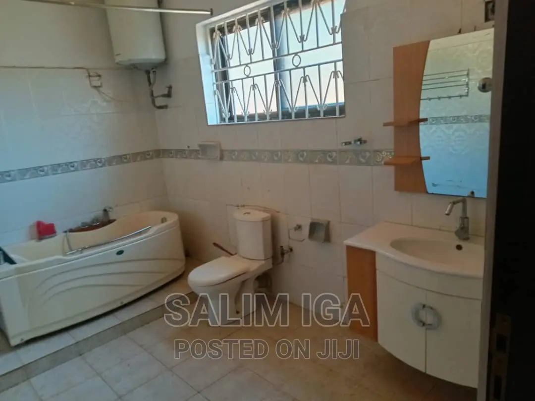 5bdrm Maisonette in Kololo Property, Central Division for rent in Central Division