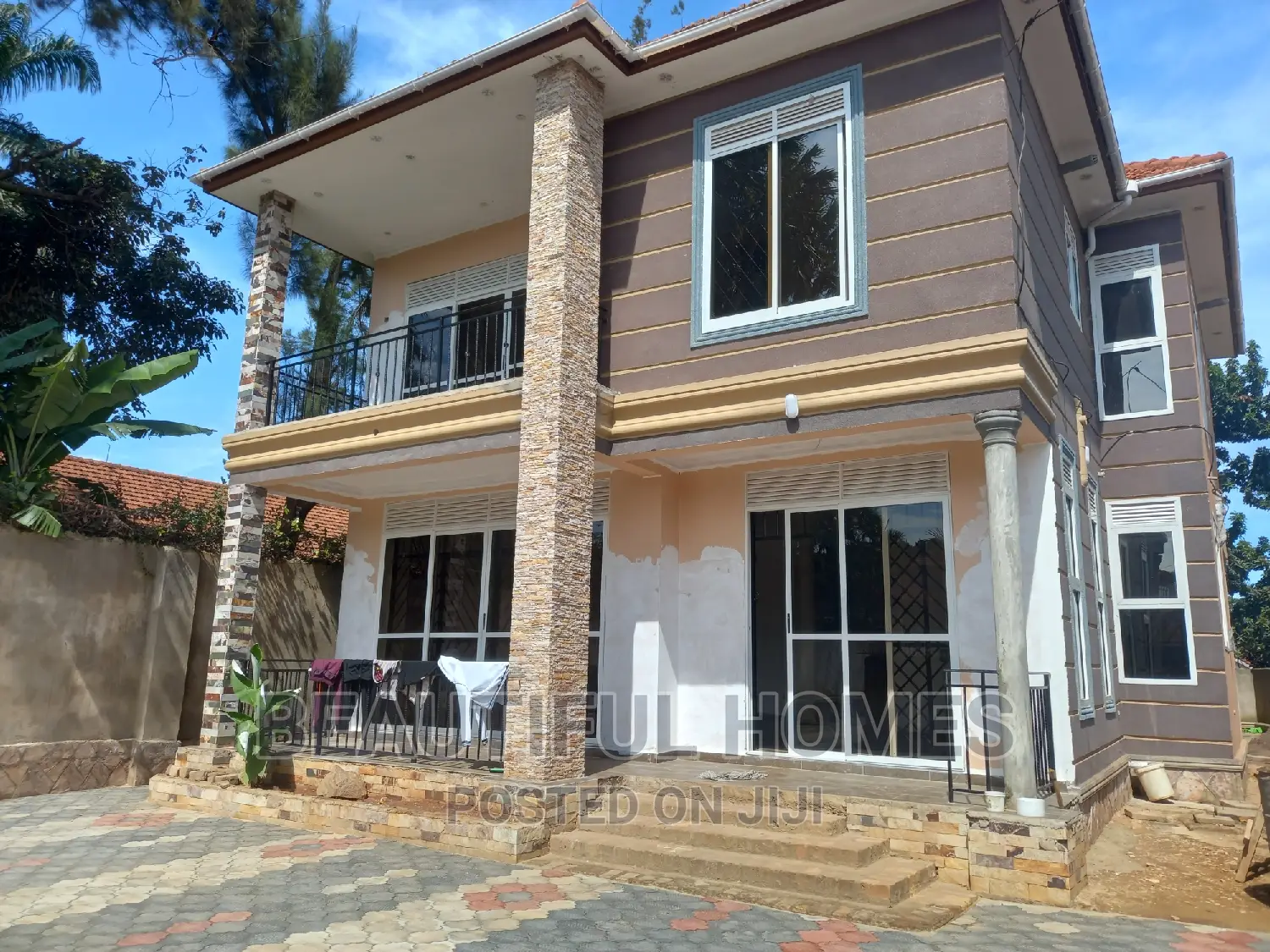 Furnished 5bdrm Duplex in Kansanga, Makindye for sale in Makindye